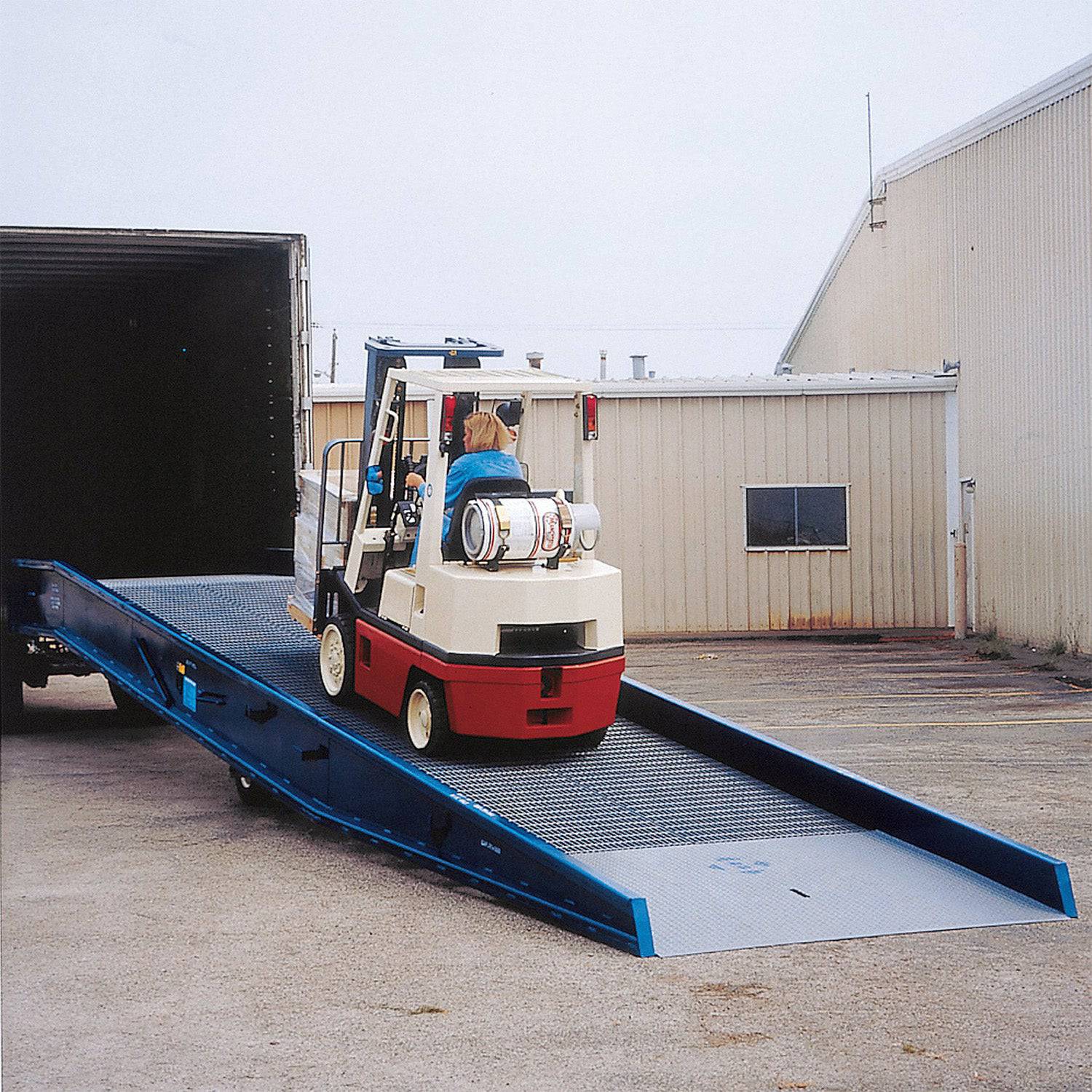 Bluff Portable Steel Yard Ramp - Bluff Manufacturing