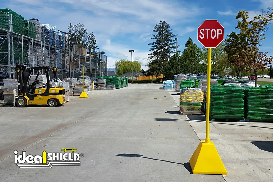 Pyramid Base Sign With Wheels - S4 Bollards